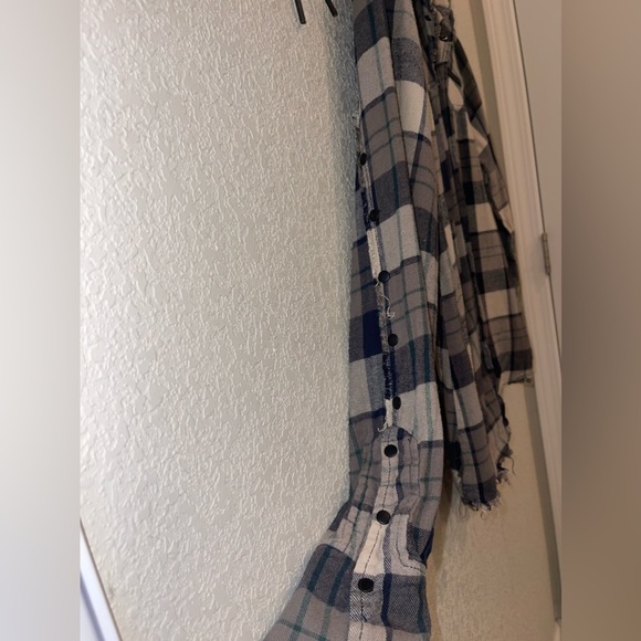 GILDED Intent By Buckle Brown Green Blue Flannel Raw Edge Snap Up Size Medium - Picture 2 of 13